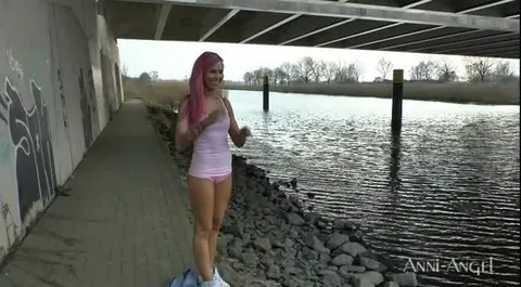 Pussy nimmersatt